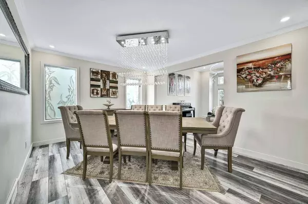 7075 Christie Briar MNR SW, Calgary, AB T3H 2H5