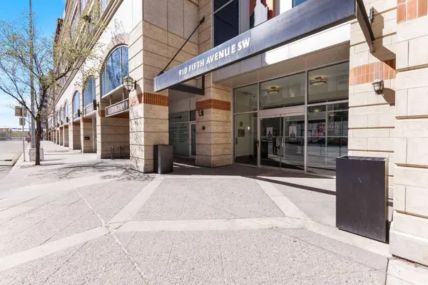 910 5 AVE SW #1106, Calgary, AB T2P 0C3