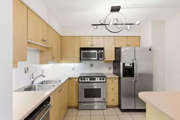 650 10 ST SW #1003, Calgary, AB T2P 5G4