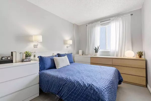 111 14 AVE SE #508, Calgary, AB T2G 4Z8