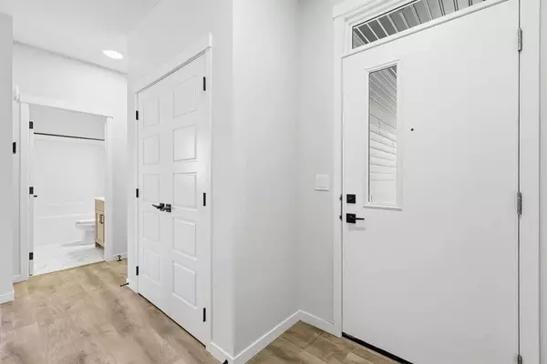 170 Herron WAY NE, Calgary, AB T3P 2K9