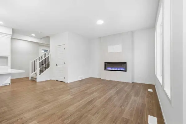 72 Calhoun Rise NE, Calgary, AB T3P 2P5