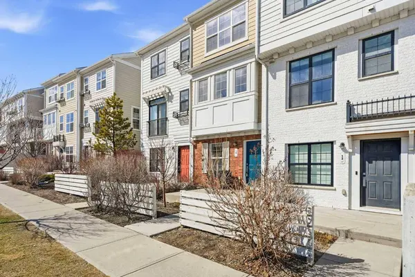 14 Nolan Hill Gate NW, Calgary, AB T3R 0T9