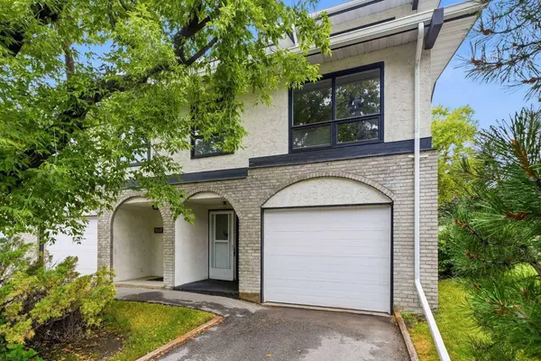 5400 Dalhousie DR NW #26, Calgary, AB T3A 2B4