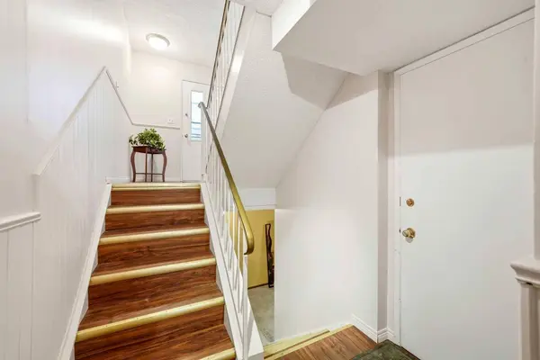 5400 Dalhousie DR NW #26, Calgary, AB T3A 2B4
