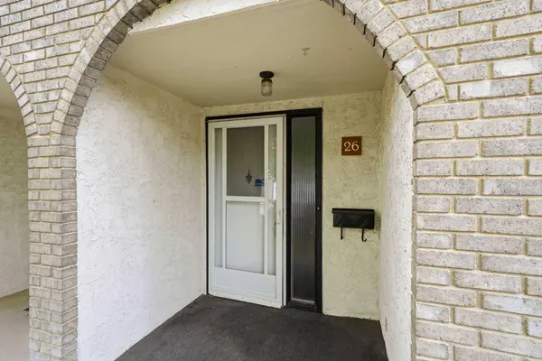 5400 Dalhousie DR NW #26, Calgary, AB T3A 2B4