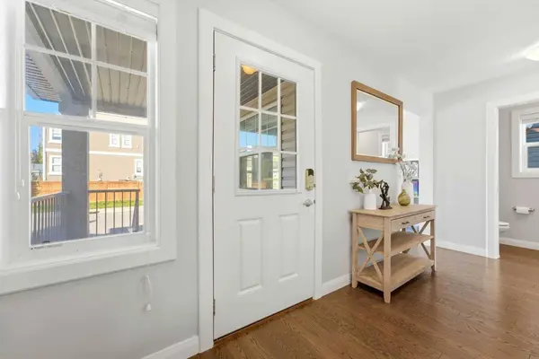 6 Evanscrest HTS NW, Calgary, AB T3P 0S3