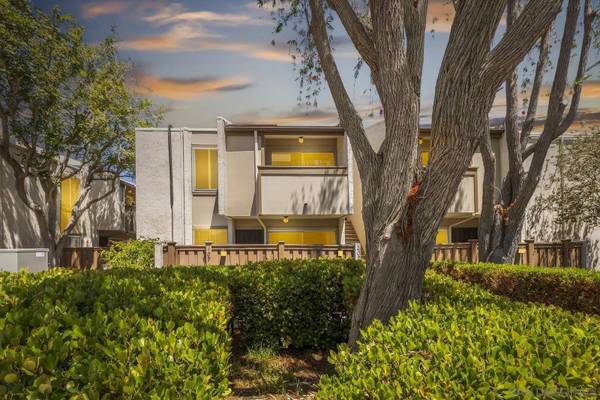 3549 Castle Glen Dr #207, San Diego, CA 92123