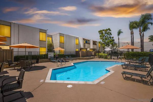 3549 Castle Glen Dr #207, San Diego, CA 92123