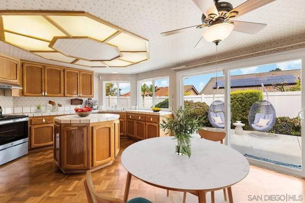 12512 Cloudesly Dr, San Diego, CA 92128