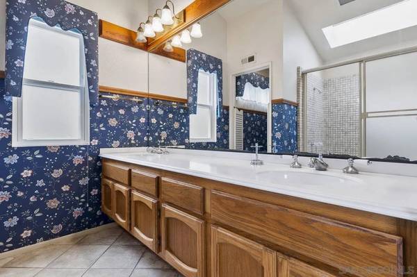 12512 Cloudesly Dr, San Diego, CA 92128