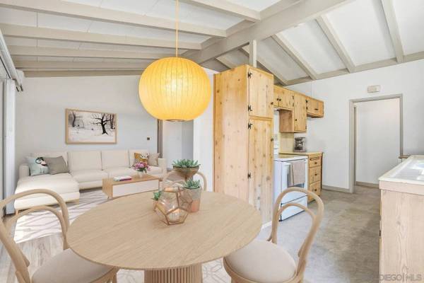 6818 Carthage St, San Diego, CA 92120