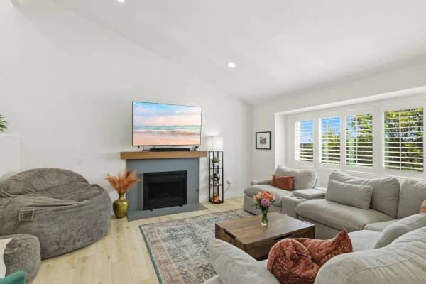 1260 Soria Glen, Escondido, CA 92026