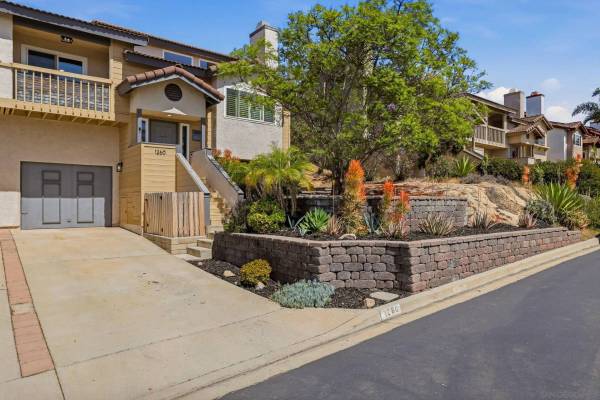 1260 Soria Glen, Escondido, CA 92026
