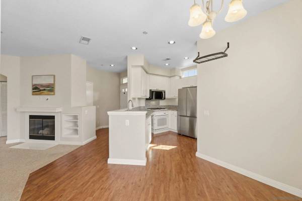 10766 Sabre Hill Dr #258, San Diego, CA 92128