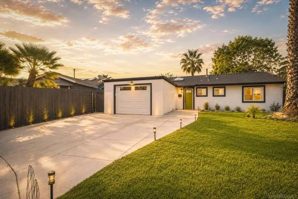 5444 Princess View, San Diego, CA 92120