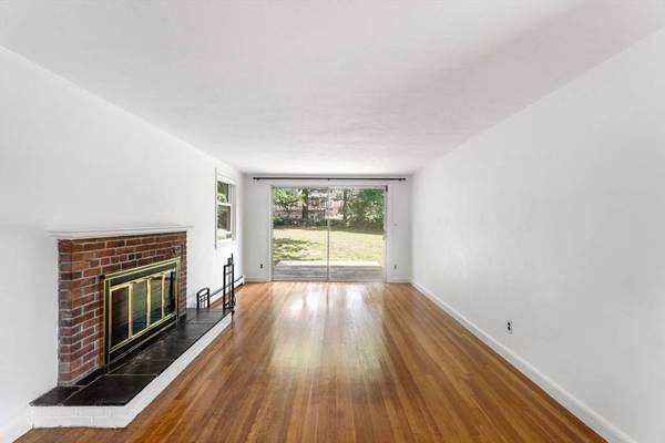 72 Avon Circle, Needham, MA 02494