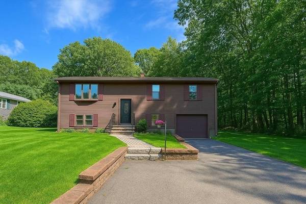 612 Dighton Ave, Taunton, MA 02780