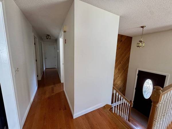 612 Dighton Ave, Taunton, MA 02780