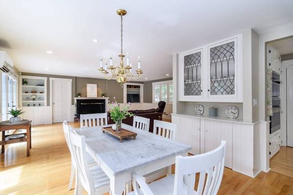 6 Brook Street, Sherborn, MA 01770