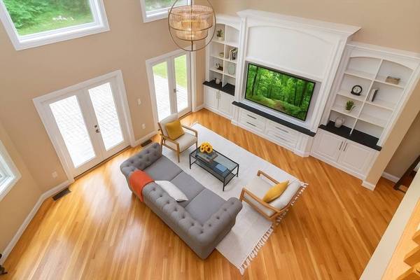 11 Parsons Way, Natick, MA 01760