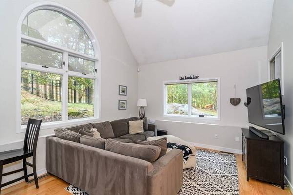 8 Frost Street, Natick, MA 01760