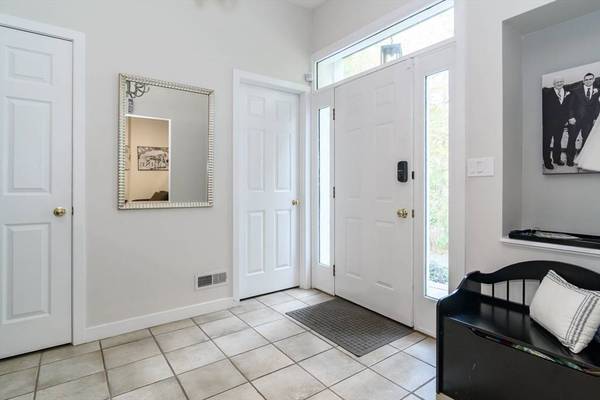 8 Frost Street, Natick, MA 01760