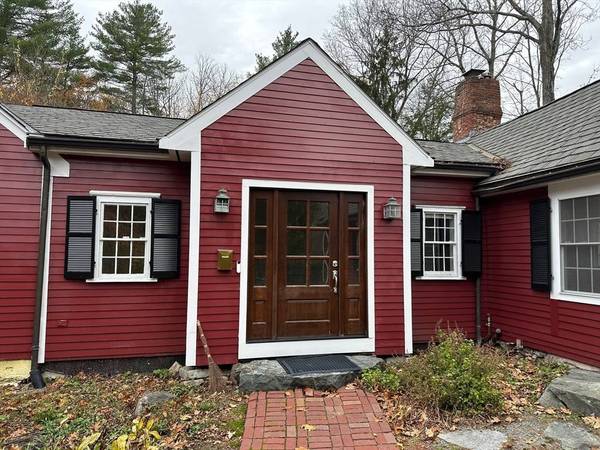333 Dedham Street, Dover, MA 02030