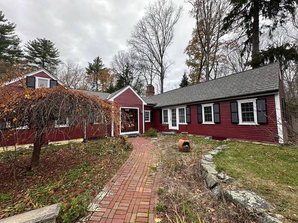 333 Dedham Street, Dover, MA 02030