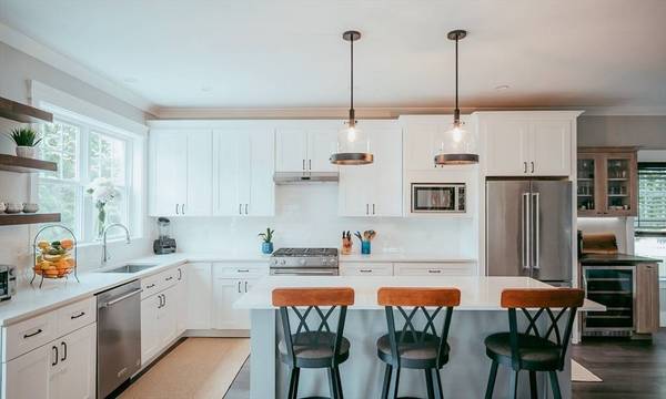 1 Proctor Street, Natick, MA 01760