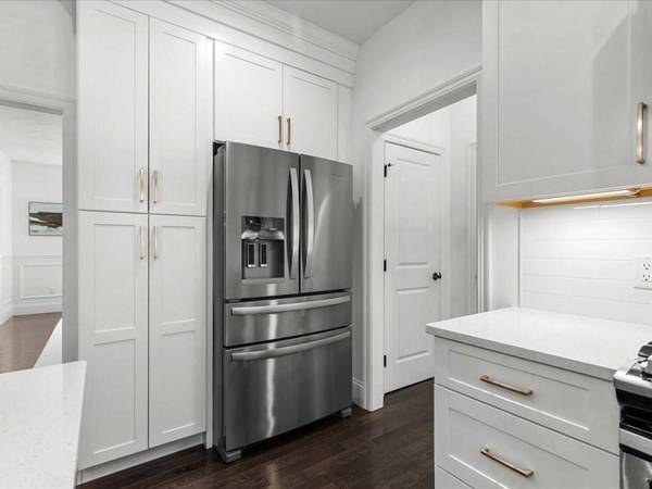 5 Greenbriar Lane, Bellingham, MA 02019