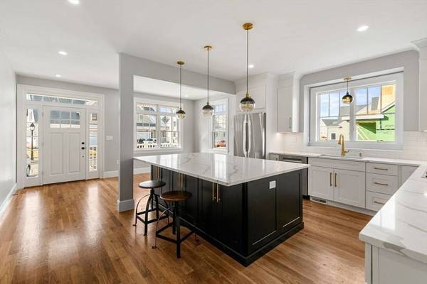 9 Adams Lane #9, Sherborn, MA 01770