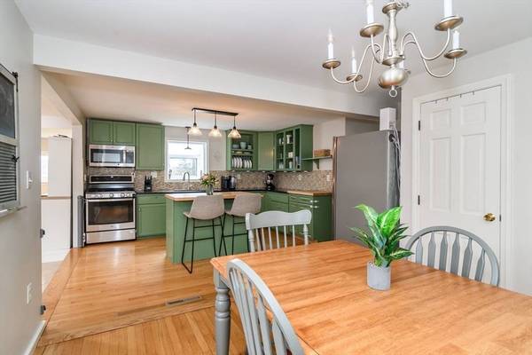 39 Old North Road, Hudson, MA 01749