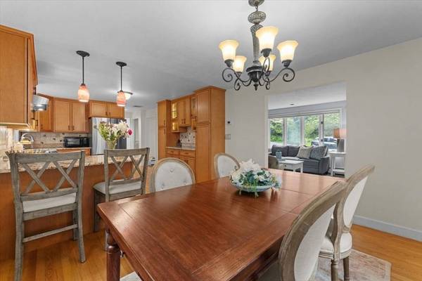 41-A Hunnewell Street, Wellesley, MA 02481