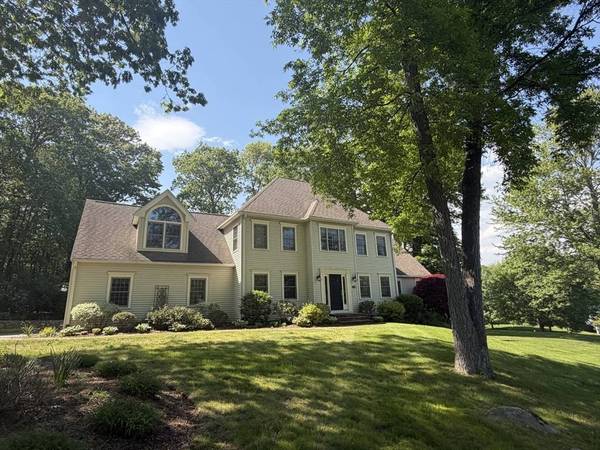 14 Greystone Lane, Hopkinton, MA 01748