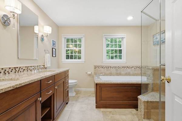 14 Greystone Lane, Hopkinton, MA 01748