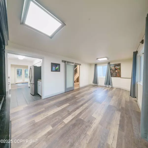 2000 Jarvis AVE, Anchorage, AK 99515