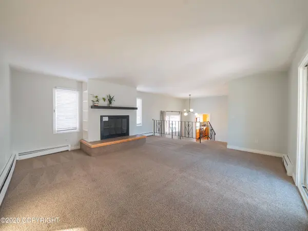10121 Goodnews LN, Anchorage, AK 99515