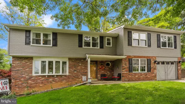 141 N WOODBINE AVE, Langhorne, PA 19047