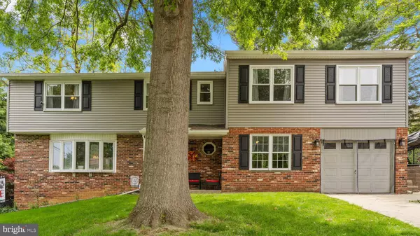 141 N WOODBINE AVE, Langhorne, PA 19047