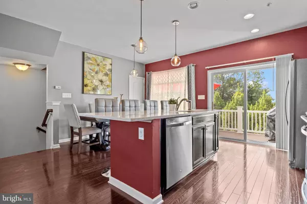 2302 MACIS CIR, Warrington, PA 18976