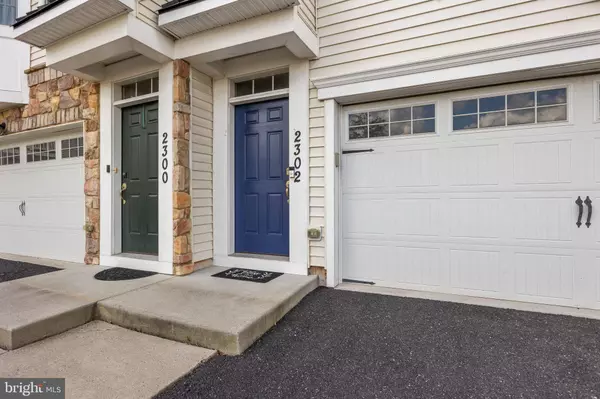 2302 MACIS CIR, Warrington, PA 18976