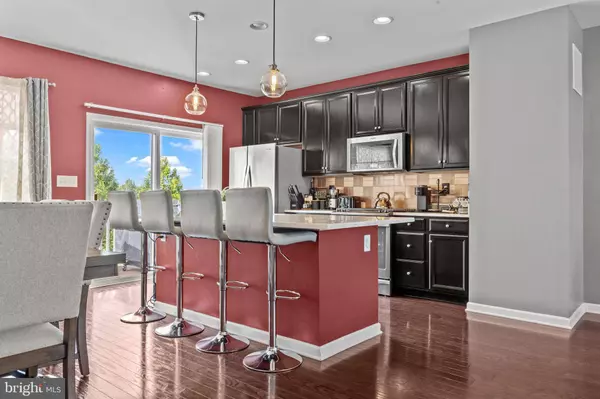 2302 MACIS CIR, Warrington, PA 18976