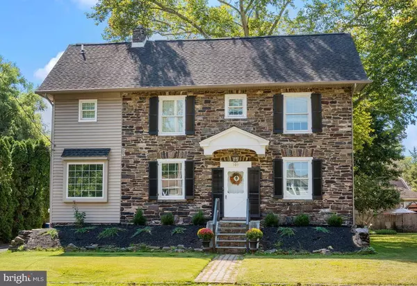 109 LONGSHORE AVE, Yardley, PA 19067