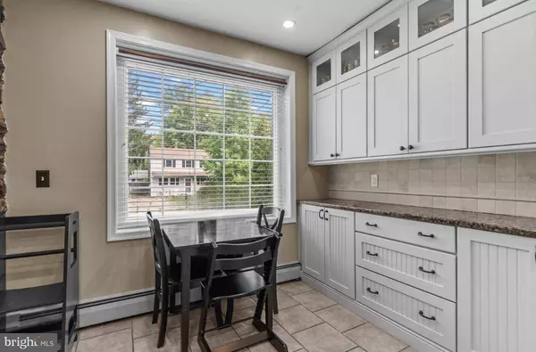 109 LONGSHORE AVE, Yardley, PA 19067