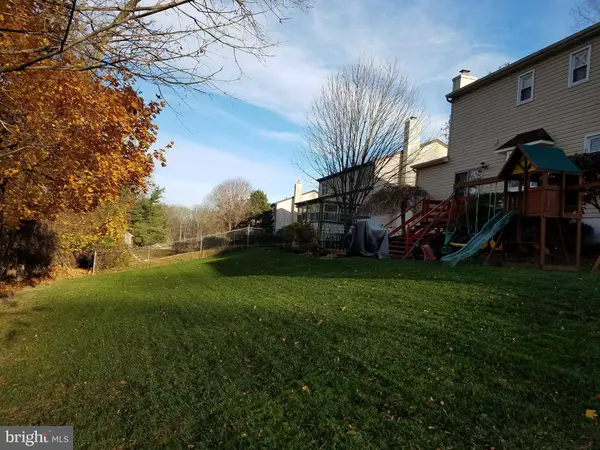 27 SEEDLING, Holland, PA 18966