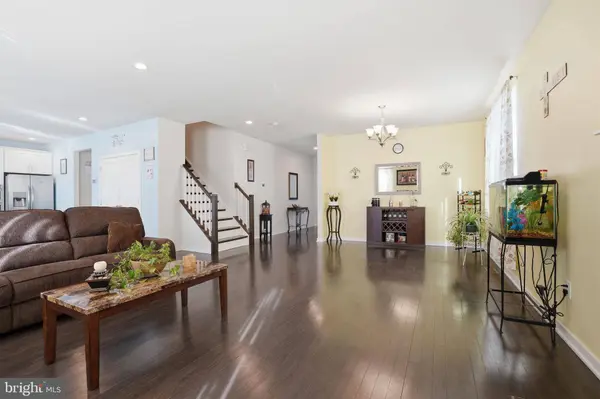 2345 TWIN LAKES DR, Quakertown, PA 18951