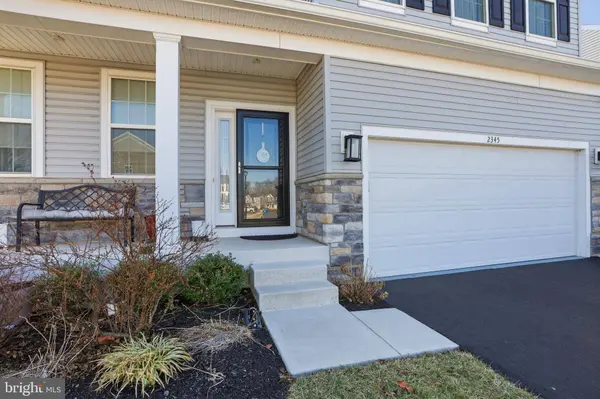 2345 TWIN LAKES DR, Quakertown, PA 18951