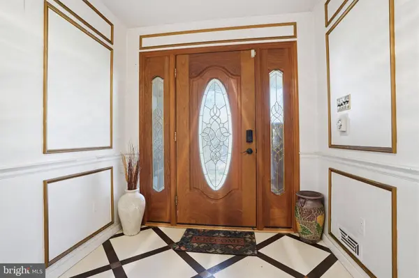 1516 REDWOOD LN, Wyncote, PA 19095