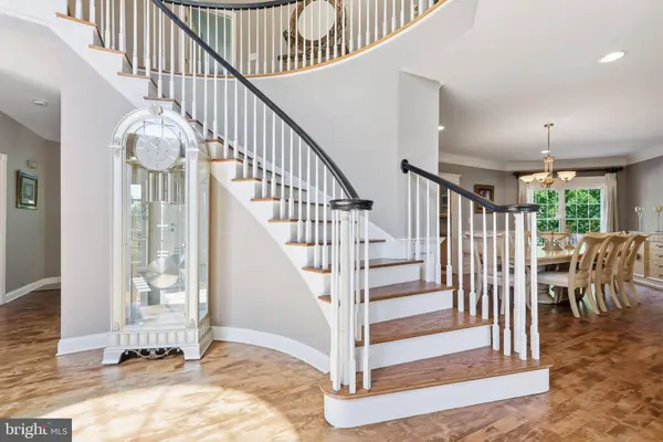 2 ROSSITER CIR, New Hope, PA 18938